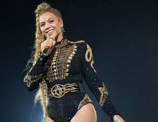 VIDEO Beyonce zatresla guzom u tangicama, arena u Dusseldorfu proključala