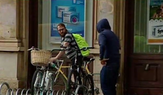 Usred Zagreba je pilio lokot od bicikla, evo kako su reagirali prolaznici