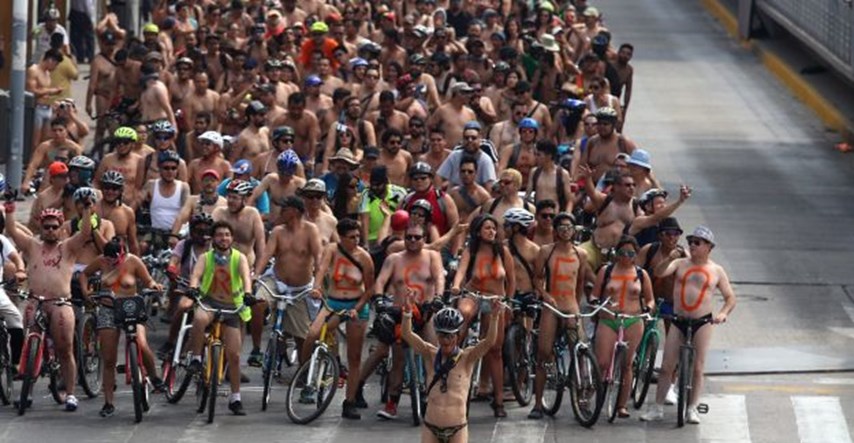 VIDEO Stotine golih biciklista prošle gradom: "Ako nas ne vidite odjevene, možda nas vidite gole"