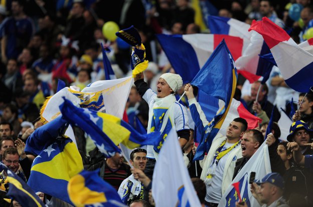 Navijač BiH zbog nacističkog pozdrava na Eurobasketu dobio godinu dana zatvora