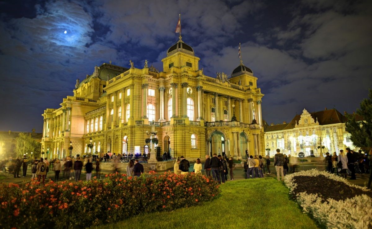 FOTO Spektakularna Bijela noć u Zagrebu: Centar grada pretvorio se u bajku
