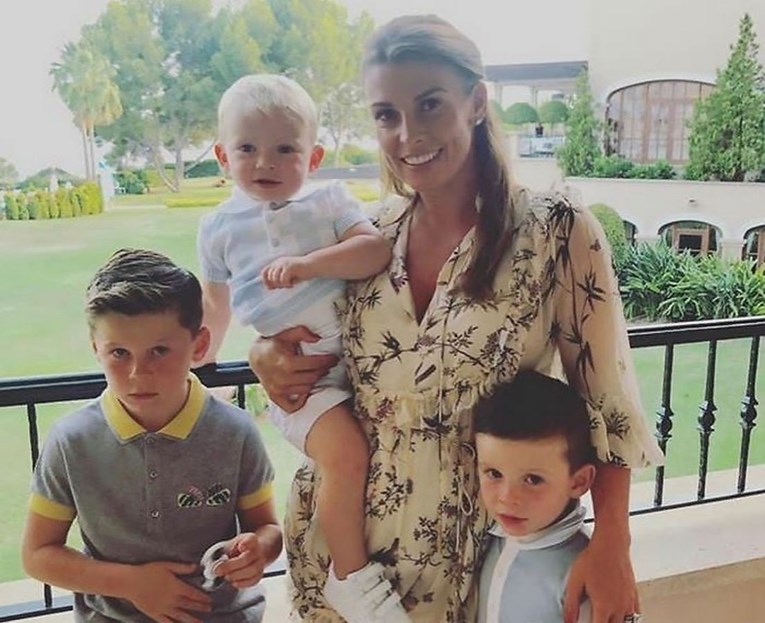 Umjesto brige o prvom danu škole, Coleen Rooney s djecom bježala po gradu