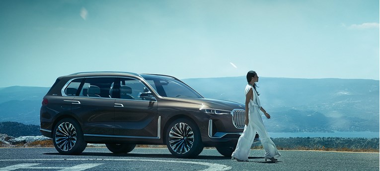 BMW će u Frankfurtu predstaviti model kojim će najaviti svoj najveći SUV