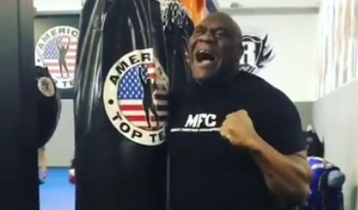 VIDEO "Zvijer" u Zagrebu: Bob Sapp bacao high kickove i družio se s fanovima