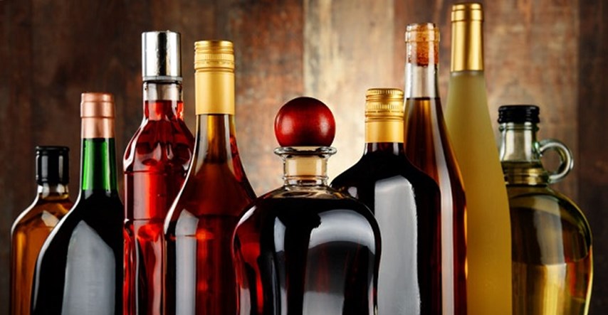 Problemi po alkoholu u novogodišnjoj noći - lažni alkohol i zabrana točenja