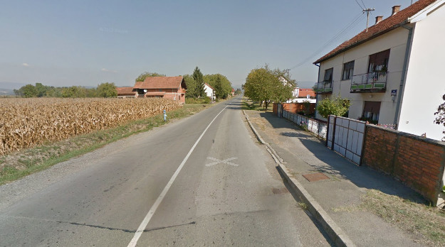 Automobil naletio na traktor, vozač na mjestu preminuo