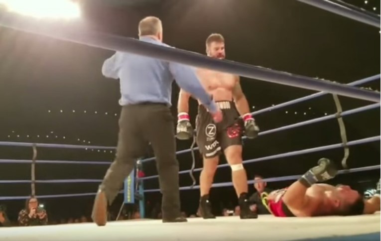 UZNEMIRUJUĆA SNIMKA Bivši UFC-ov teškaš preminuo nakon nokauta u ringu