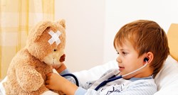 Bez panike: Kako reagirati na temperaturu i ozljede kod djece