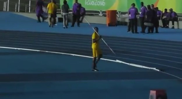 VIDEO Bolt glumio Saru Kolak, ali nije joj ni do koljena