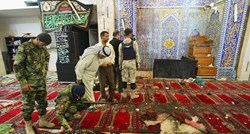 Samoubojica aktivirao bombu u džamiji i ubio najmanje 14 vjernika