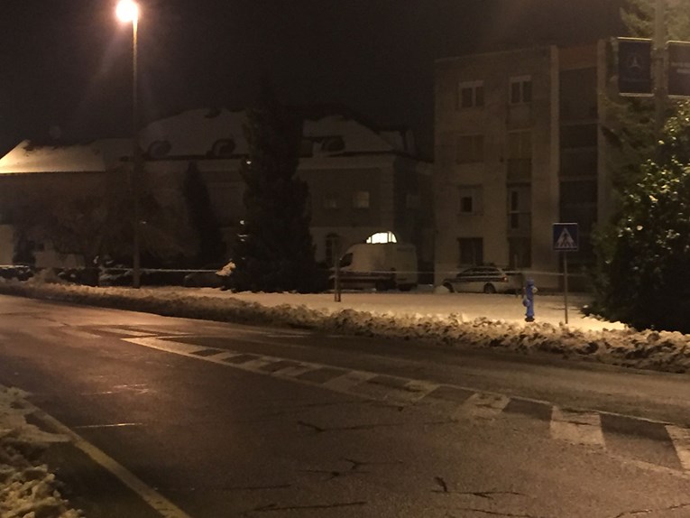 U Varaždinu bacio bombu pred zgradu i raznio vrata, nema ozlijeđenih