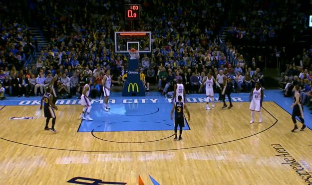 Video dana: Spektakularni Trevor Booker odbojkaškim potezom zabio koš sezone