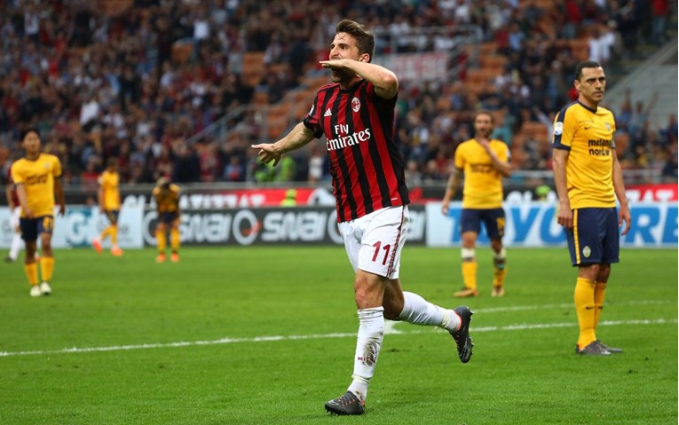 Milan poslao Veronu u drugu ligu i pobjedom najavio finale kupa