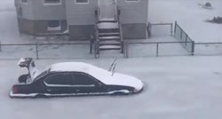 Led zarobio aute na cesti kod Bostona, pogledajte snimku