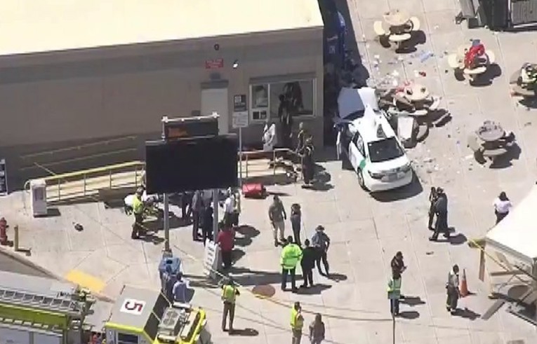 Taksijem se zabio u pješake u Bostonu, najmanje 10 ozlijeđenih