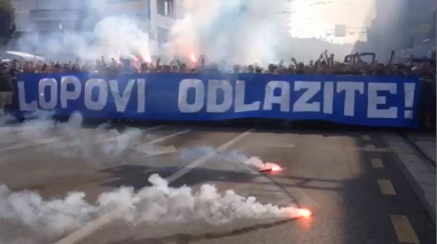 Scene kakve se dugo nisu vidjele: Tisuće navijača u centru Zagreba klicalo Dinamu