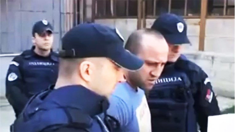 Dva sata drame u Beogradu, 42-godišnjak zvan Boža Bilder prijetio da će raznijeti zgradu