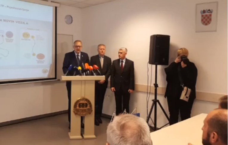 VIDEO Ministar Božinović predstavio nova pravila o registraciji vozila, objasnio što se sve mijenja