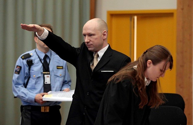 Breivik dobio tužbu: Žalio se na loše uvjete u zatvoru, u sudnici salutirao nacističkim pozdravom
