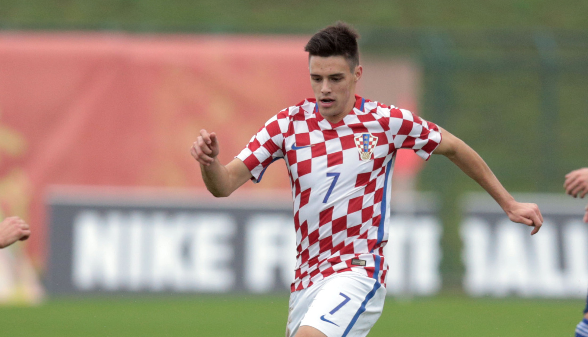 Mlada Hrvatska ostala na vrhu: Brekalo promašio penal pa zabio krasan gol za 1:1 u Grčkoj