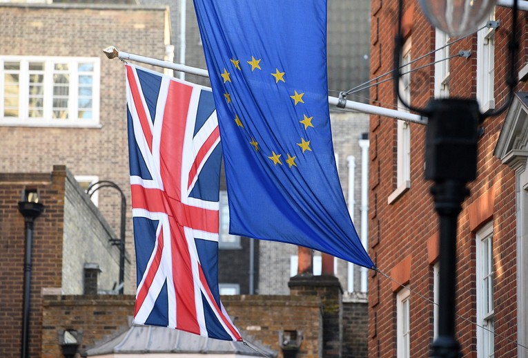 Britanska vlada neće dopustiti svojim zastupnicima blokiranje Brexita