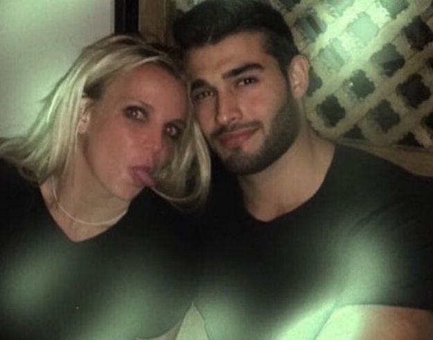 Britney Spears zavela seksi manekena na snimanju najnovijeg spota?
