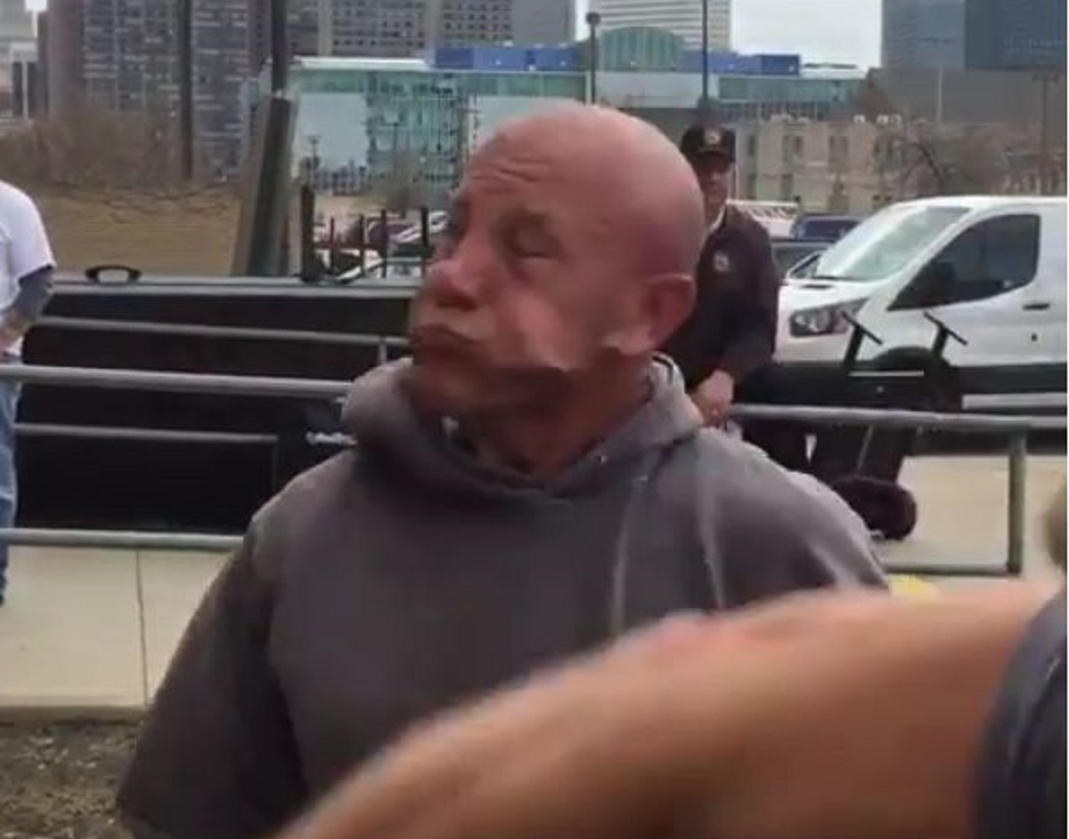 BRUTALNO Stipe Miočić nokautirao "Brucea Willisa"