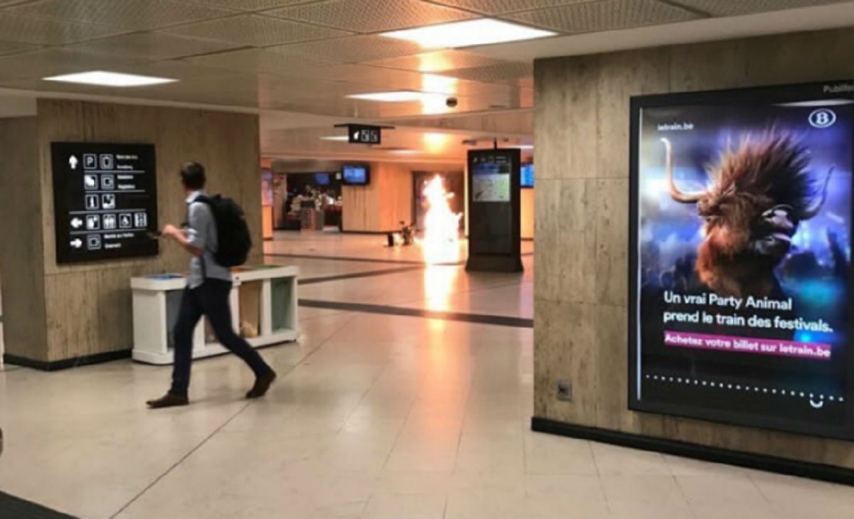 Vojska u centru Bruxellesa upucala muškarca koji je nosio eksplozivni prsluk i vikao "Allahu Akbar"