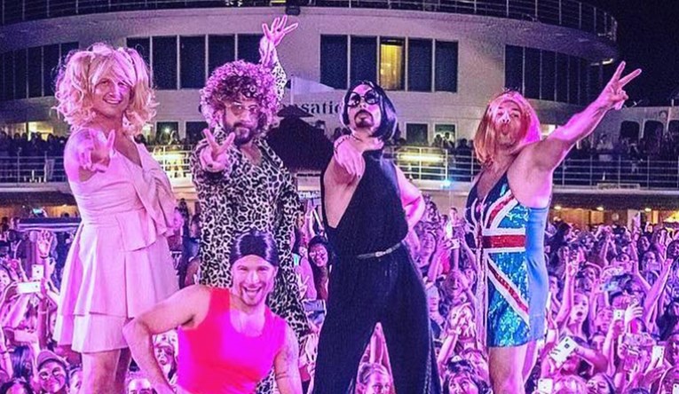 Backstreet Boysi se preobukli u Spice Girls i priuštili fanovima nastup za pamćenje