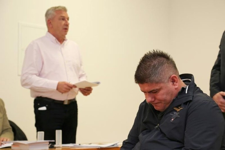 Bujanec proglašen krivim, Ostojiću mora platiti 22.500 kuna