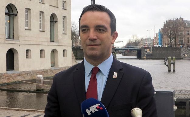 Ministar Buljević: Karamarko ima moje apsolutno povjerenje, puni smo optimizma