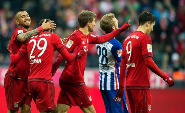 Bayern opet pobijedio, Moenchengladbach spasio bod u posljednjih 10 minuta