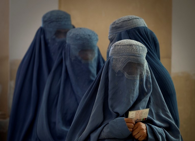 Prva muslimanska država zabranila burku: "To nije dio naše tradicije"
