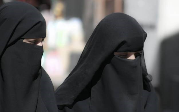 Njemački ministri traže zabranu nošenja burki i nikaba u javnim ustanovama i školama
