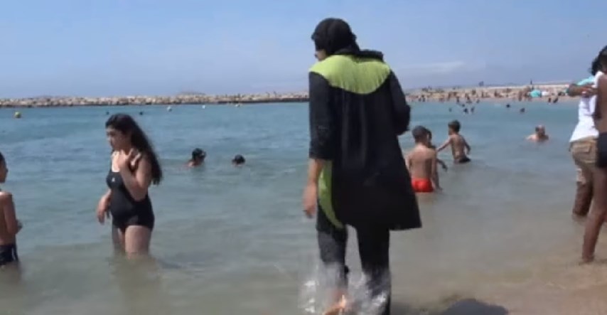 VIDEO Uprava turističkog središta u Francuskoj izbacila muslimanku iz bazena, naplatila joj čišćenje