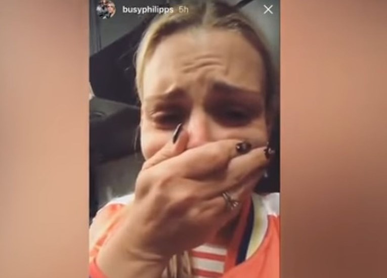 VIDEO Prestravljena glumica tvrdi: "Pokušao me ubiti vozač Ubera"