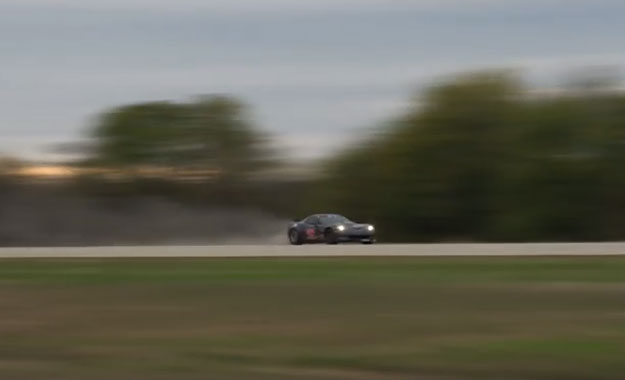 VIDEO: Corvette snažna 3.000 KS u niskom letu