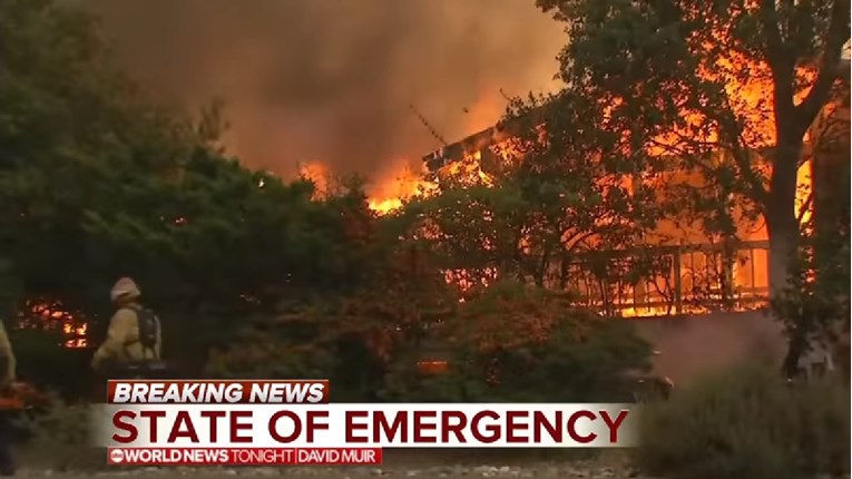 VIDEO IZVANREDNO STANJE Požari u Kaliforniji gutaju sve pred sobom, najmanje 10 poginulih