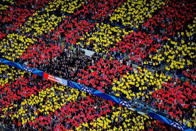 Mega ponuda s Camp Noua: Trenerskom kapitalcu Barca nudi čak 8 milijuna eura po sezoni