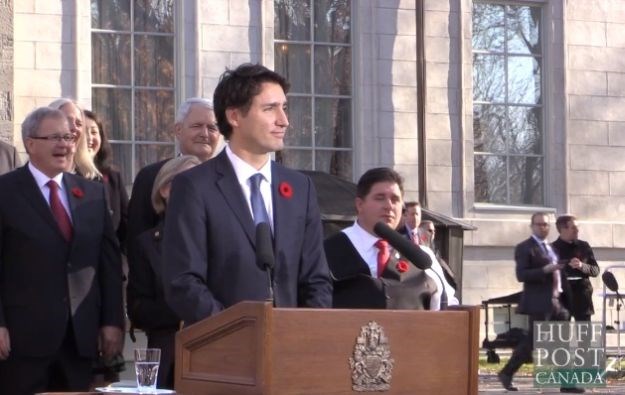 Na pitanje o ženama u svom kabinetu zgodni kanadski premijer dao odgovor koji je postao hit