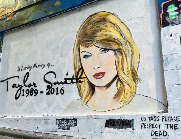 FOTO Sad je bolji: Pogledajte u što je pretvoren mural "pokojnoj" Taylor Swift