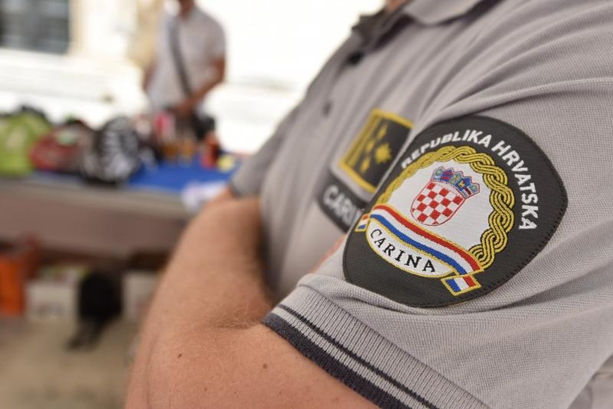 Carinici nisu plaćali porez na uvoz automobila, utajili pola milijuna kuna
