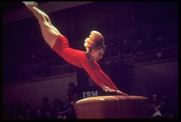 Umrla je Vera Časlavska, jedna od najvećih sportašica svih vremena i gimnastičarka koje se bojao komunizam