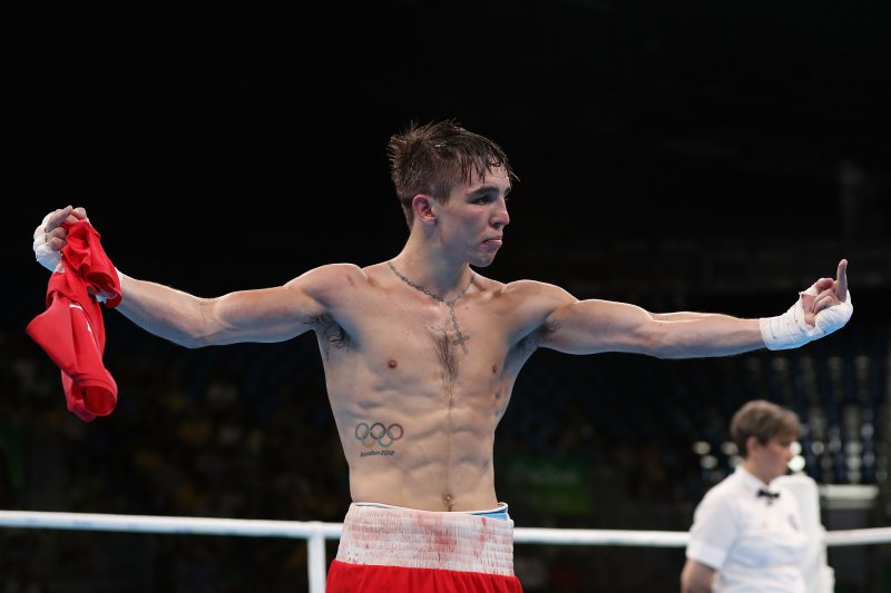 Sucima je na Olimpijskim igrama pokazao srednji prst, a sada će u profesionalni debi zakoračiti uz McGregora