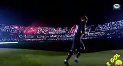 Dirljiv oproštaj od nogometne legende: Svjetla 60 tisuća mobitela u čast najvećem golgeteru među vratarima