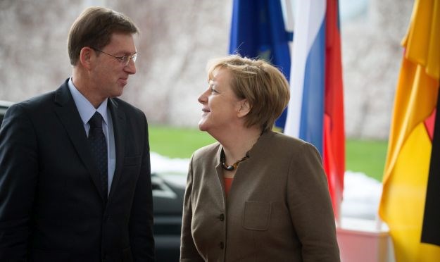 Miro Cerar u Berlinu razgovarao s Angelom Merkel o izbjegličkoj krizi