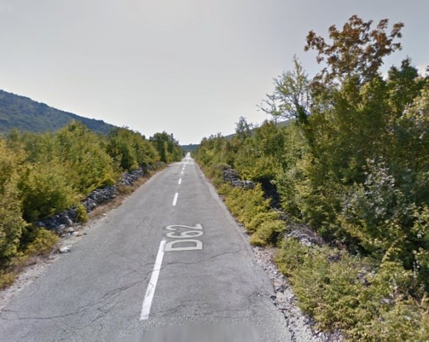 Poginuo 46-godišnjak iz Lovreća: Sletio s ceste, pronašli ga mrtvog u automobilu