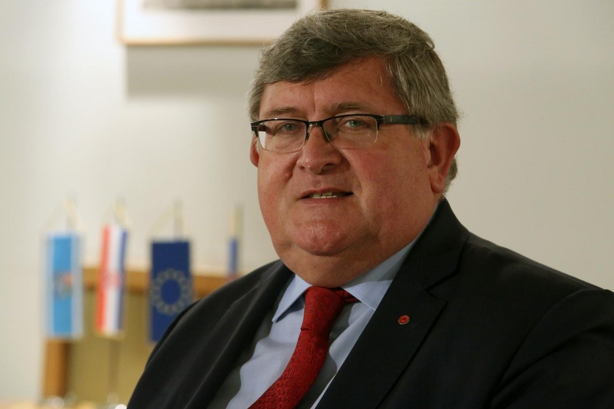 Obersnel: Kolindin prijedlog o Jasenovcu poigravanje je identitetom zemlje