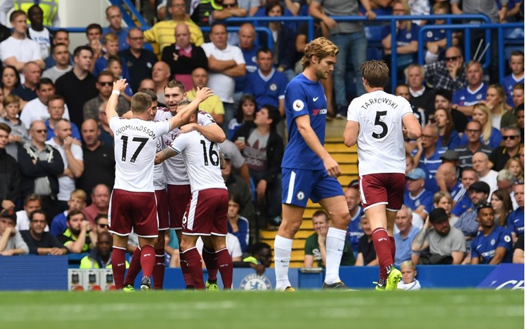 PORAZ PRVAKA Chelsea kod kuće primio tri komada