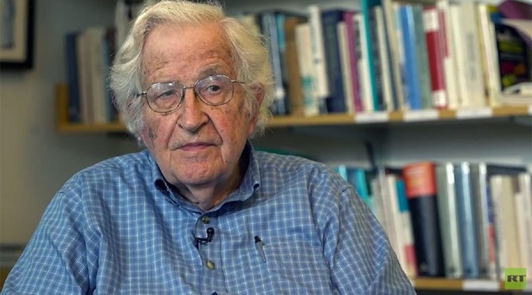 Chomsky: Moramo hitno spriječiti Trumpa prije nego uništi čovječanstvo